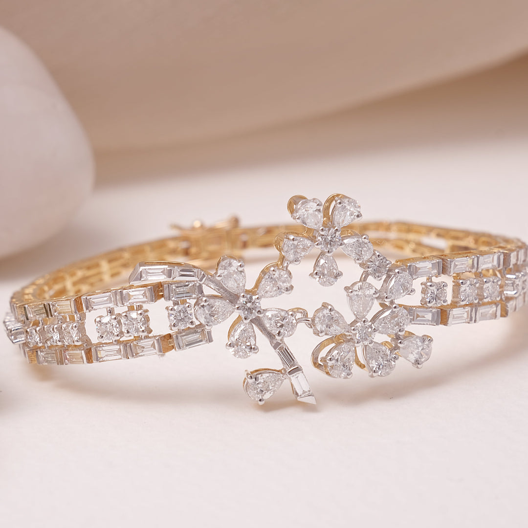 Charming Lab-Grown Diamond Floral Bracelet